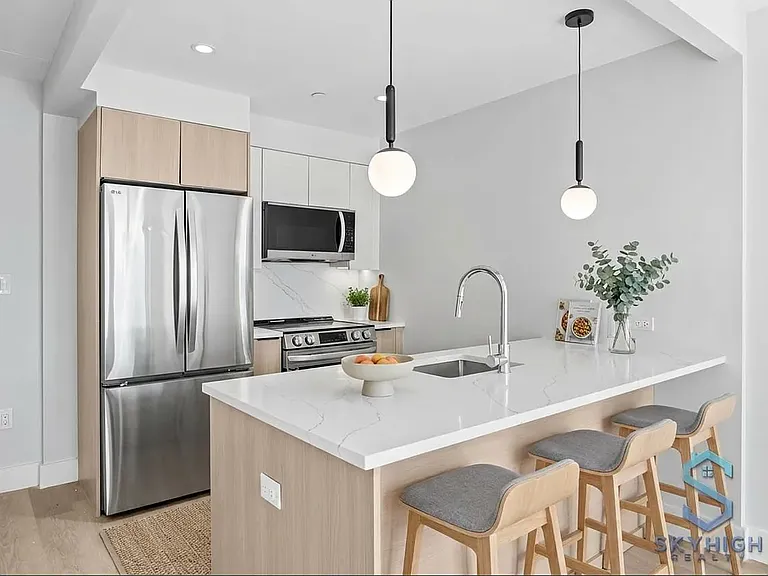 631 E 29th St #5D — Photo 4