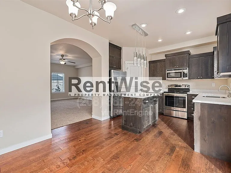 8732 W Pine Valley Ln — Photo 17