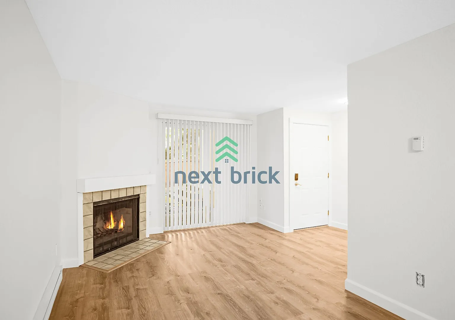 Charming 2 Bedroom 1 Bathroom Condo! — Photo 4
