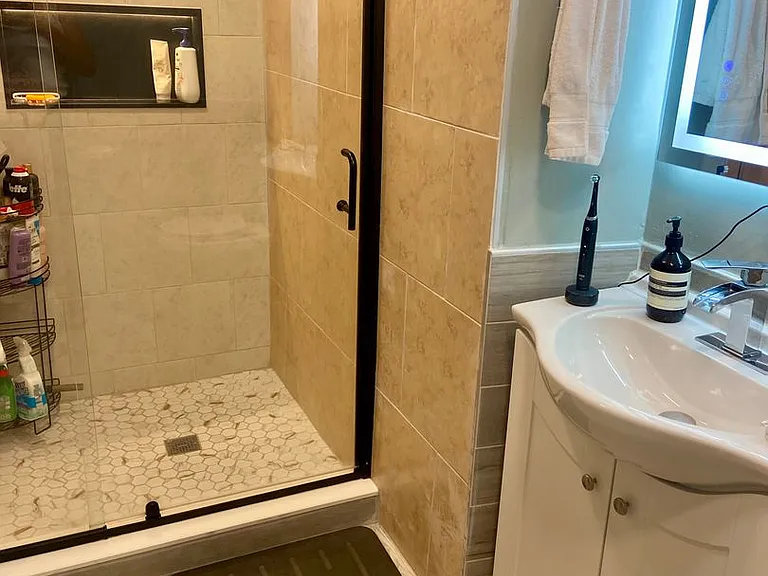1535 Hunter St #1 — Photo 6