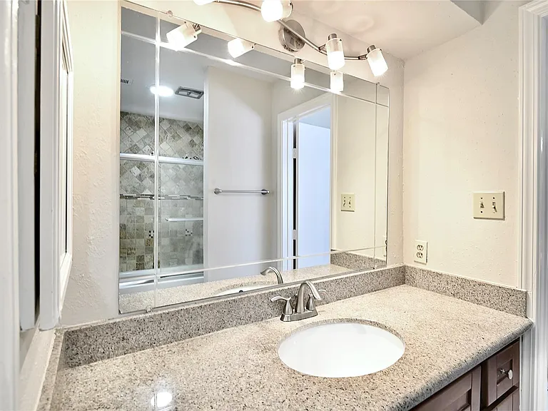 8314 La Roche Ln — Photo 11