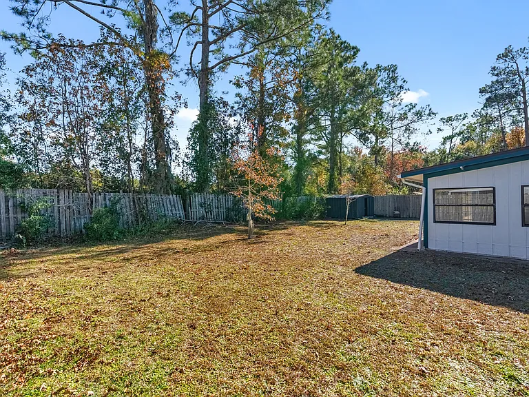 404 Westgate Cir — Photo 27
