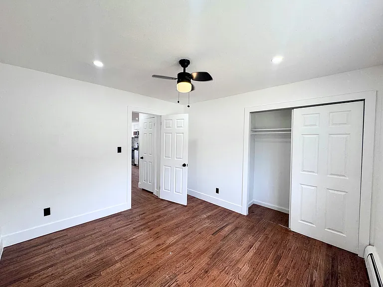 964 Ashford St #1 — Photo 7