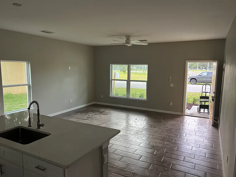 554 Ronnoc Ln — Photo 13
