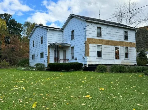 379 Mohawk Ave, Warren, PA 16365