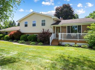 2152 Keylon Dr, West Bloomfield, MI 48324