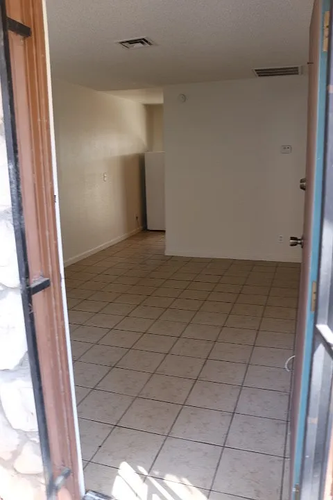 No Showings Until 12/15/25 — Photo 4