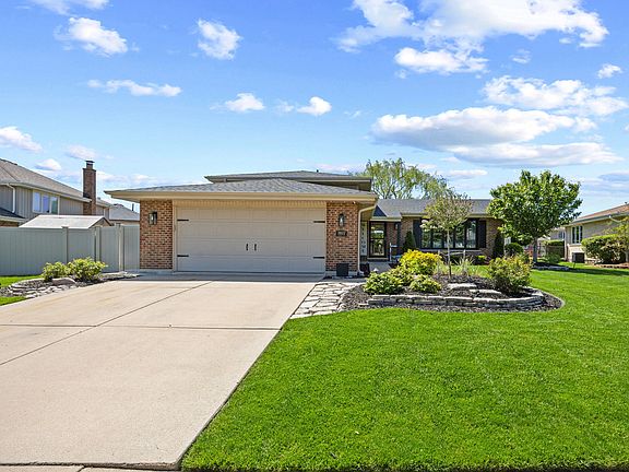 2nd image of 8607 Bethany Ln