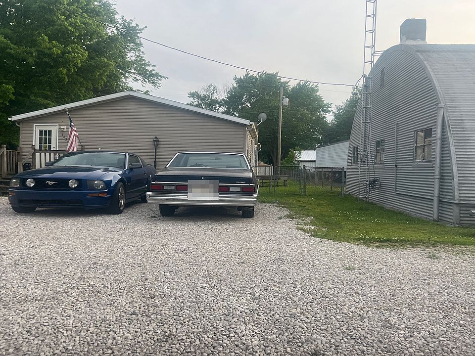 2nd image of 1629 Wheeler St