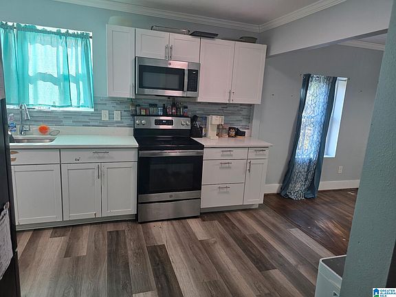 4th image of 1621 Dartmouth Ave