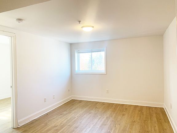 4th image of 31 Carver St #11379784