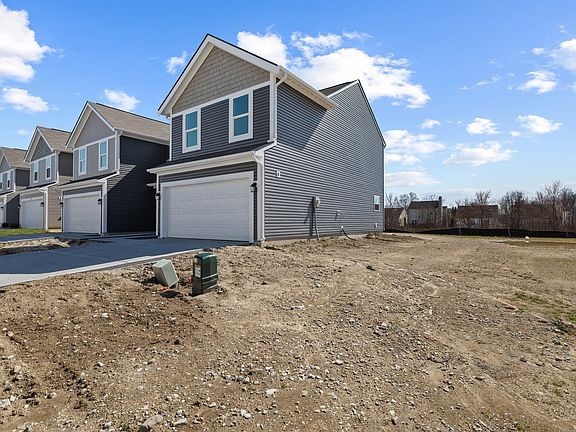 3rd image of 10845 Penwell Way