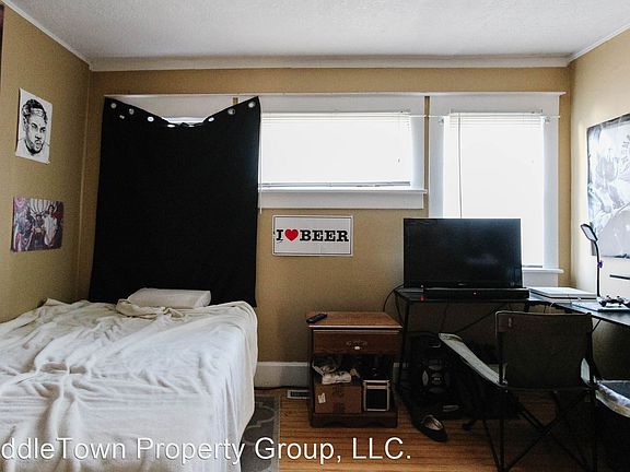 4th image of 808 W Beechwood Ave #8986958