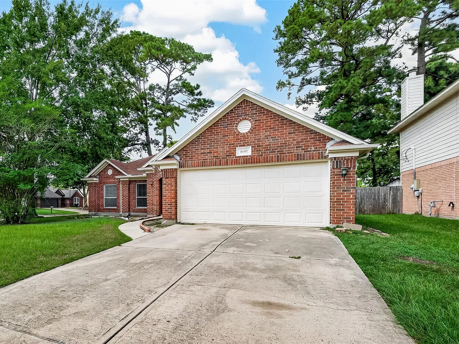 3 bed, 2.0 bath, 1544 sqft, $1,950 — Photo 2