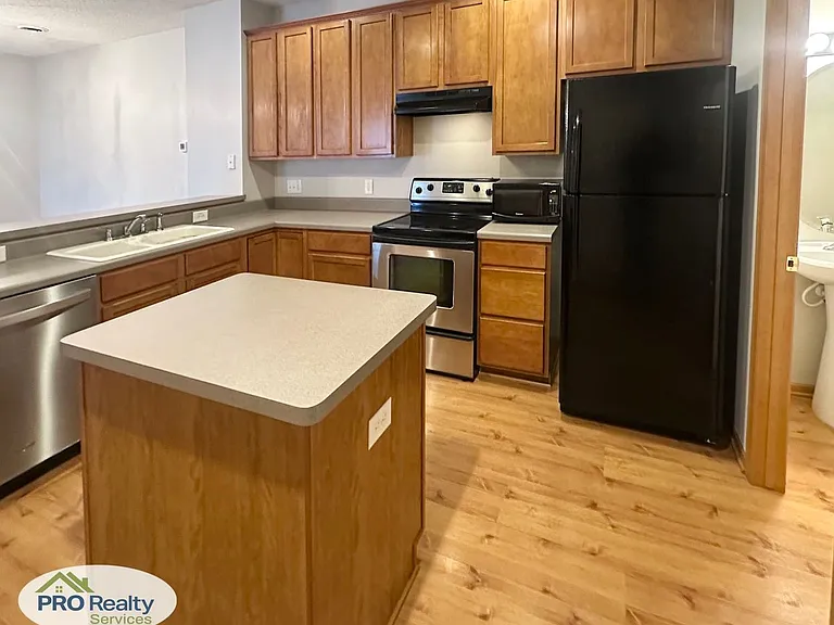 17127 Polk St NW — Photo 5