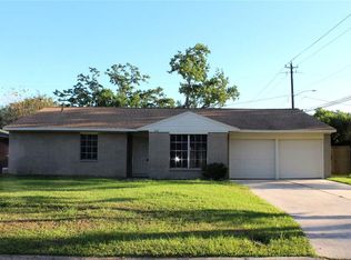 515 Harold Ln, Baytown, TX 77521