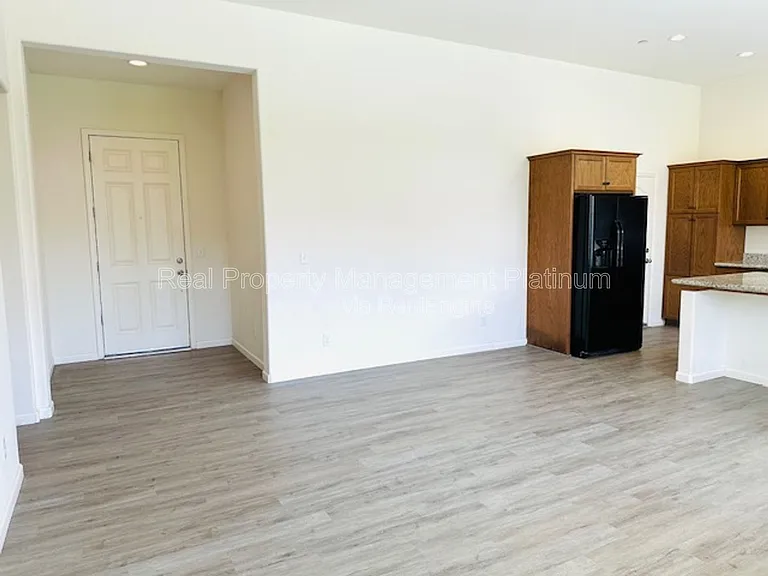 7605 E Giavanna Ave — Photo 14