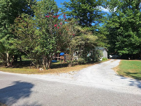 3rd image of 84 Nolen St