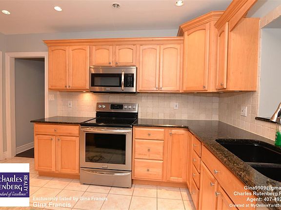 3rd image of 204 Timbercove Cir