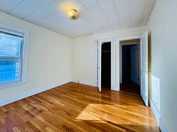 4th image of 117 Lanark Rd #F