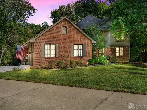 1087 Highpoint Dr, Springboro, OH 45066