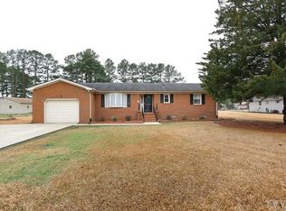 412 Pineview Dr, Elizabeth City, NC 27909