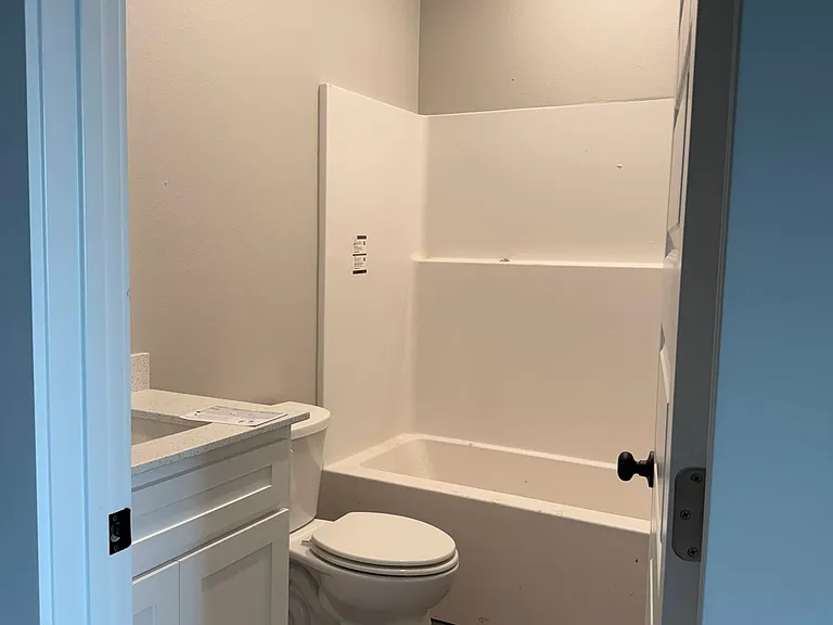 1804 Azlin Pl #B — Photo 4
