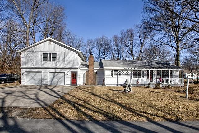 1st image of 404 NW Yennie St