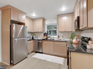 31 Hollis Ln, Willingboro, NJ 08046