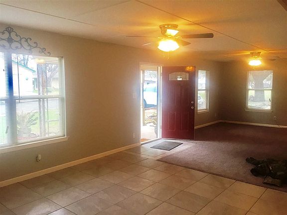 4th image of 239 Lakewood Dr