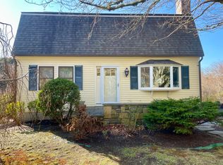 30 Snows Ln, Provincetown, MA 02657