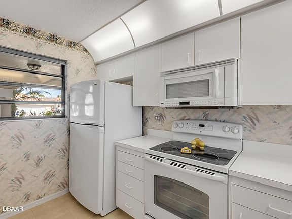 4th image of 402 Bouchelle Dr APT 103
