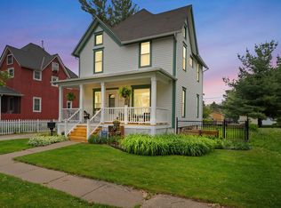 216 S Genoa St, Genoa, IL 60135