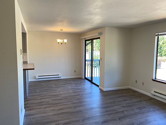 5th image of 5517 108th Avenue Ct E