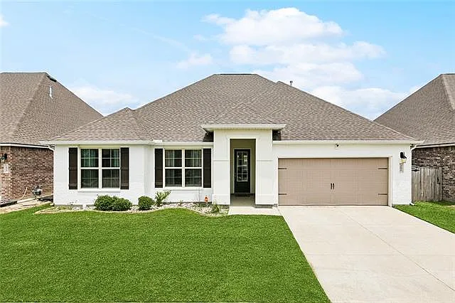 3890 Hummell Crest Rd — Photo 1