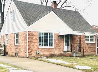 26251 Barbara St, Roseville, MI 48066