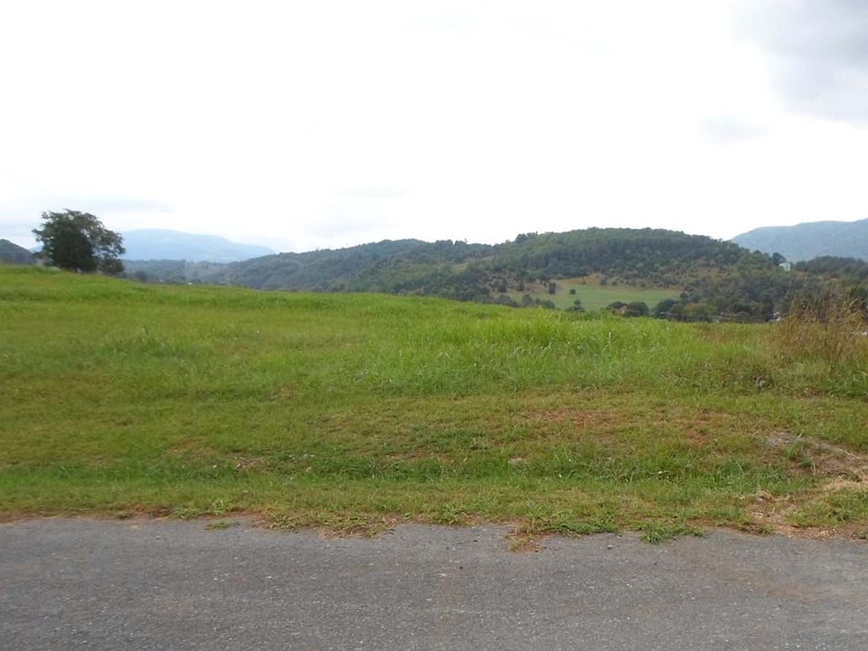 2nd image of 57 Ridge Dr #58