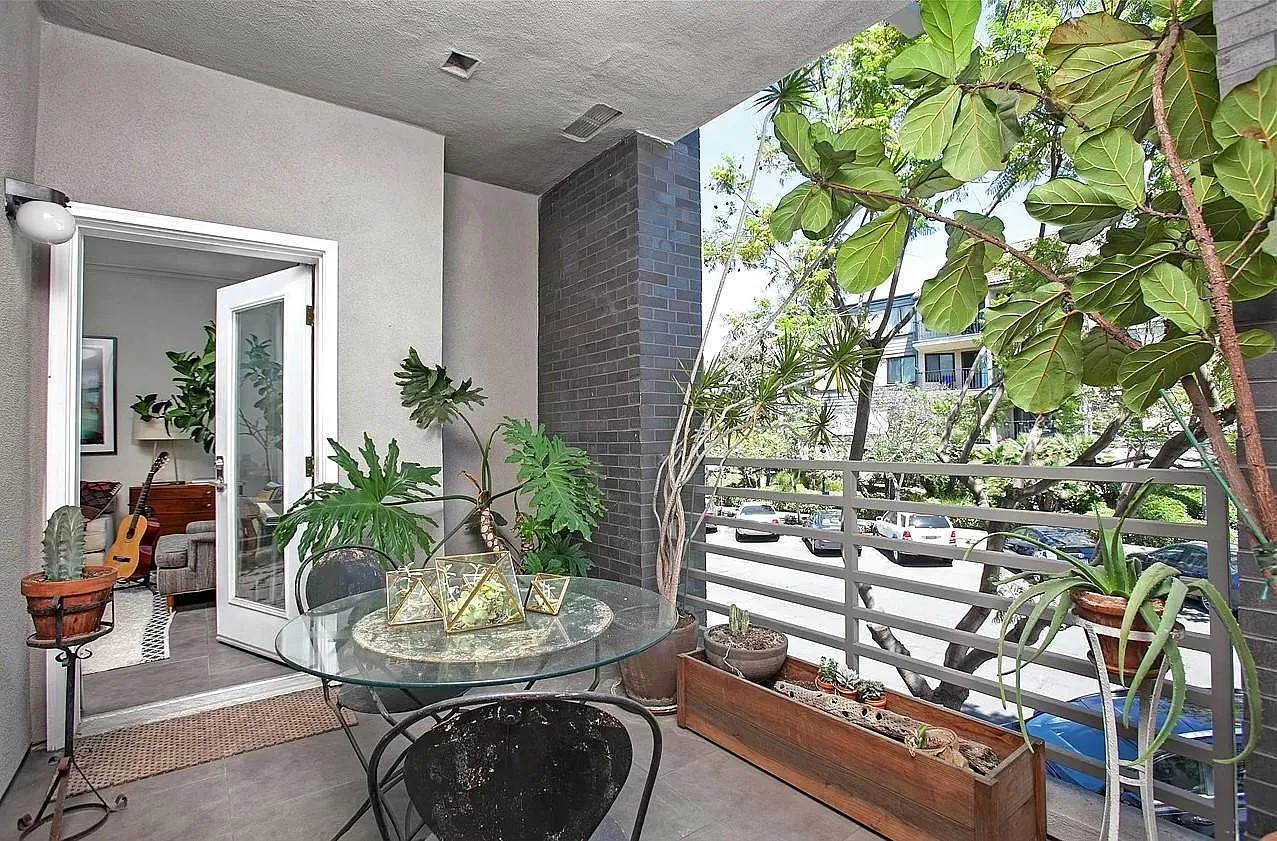 1 bed, 747 sqft, $2,695 — Photo 2