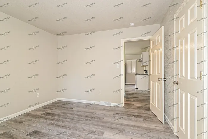 3416 Westridge Ln — Photo 8