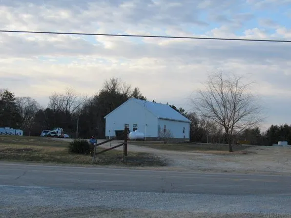 21788 Bus Hwy #151, Monticello, IA 52310