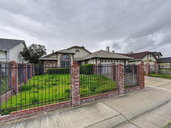 3rd image of 8484 Cutler Way