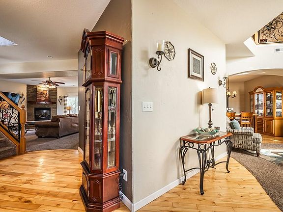 5th image of 5078 Hummingbird Ct