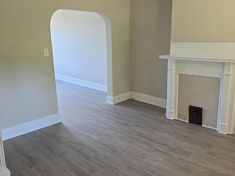 749 Oak St — Photo 3