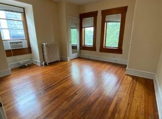 317 N 34th St, Philadelphia, PA 19104
