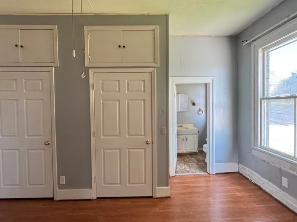 405 N High St, Sweetwater, TN