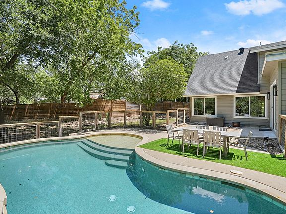4th image of 2506 Friar Tuck Ln