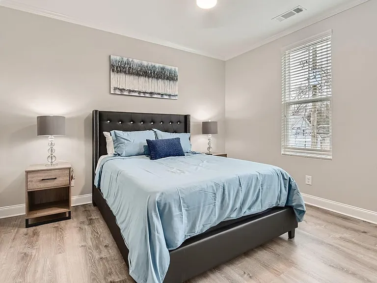 884 Sims St SW — Photo 17