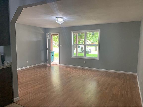 5th image of 1508 Leon Dr