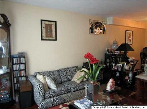 1st image of 23 Theater Ln