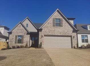 360 Green Willow Dr, Oakland, TN 38060